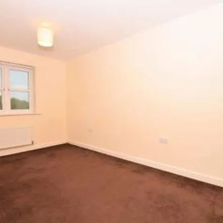 Image 7 - Mereside, Lascelles Hall, HD5 8SX, United Kingdom - Apartment for rent