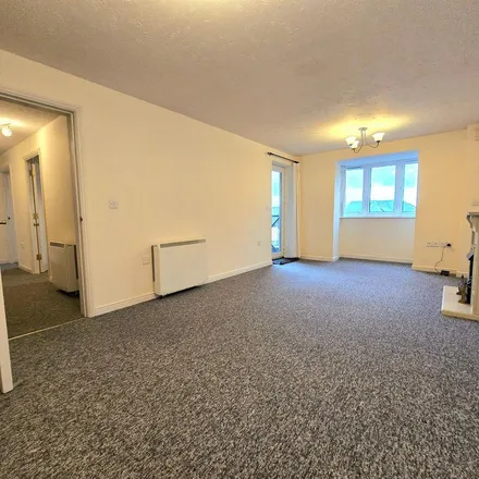 Rent this 2 bed apartment on Priory Riverside in 17 Priory Avenue, Southampton