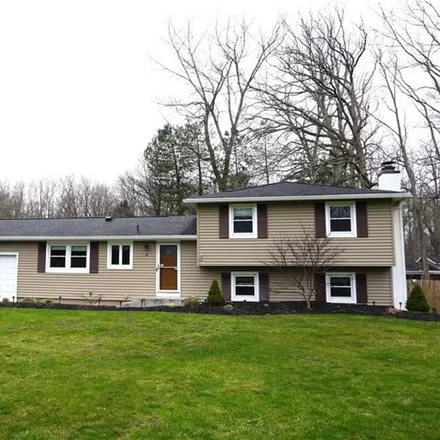 Buy this 4 bed house on 8 Cottonwood Lane in Pittsford, Monroe County