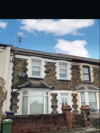 Rent this 3 bed room on Gladstone Place in Pontypool, NP4 5DZ