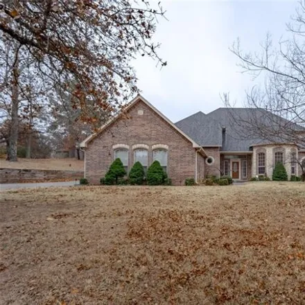 Buy this 4 bed house on 14152 Hummingbird Drive in Choctaw, OK 73020