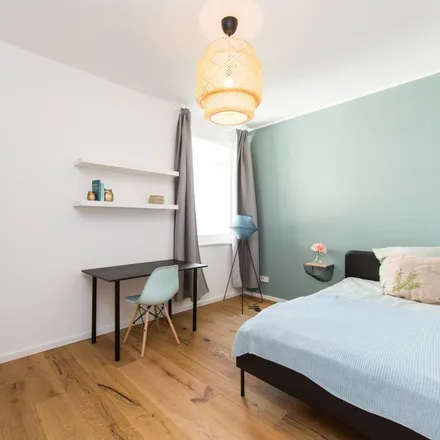 Rent this 1 bed apartment on Gangnam Korean Chicken in Nazarethkirchstraße 45, 13347 Berlin