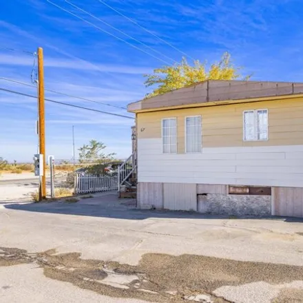 Image 2 - 36201 62nd Street East, Palmdale, CA 93552, USA - Apartment for sale