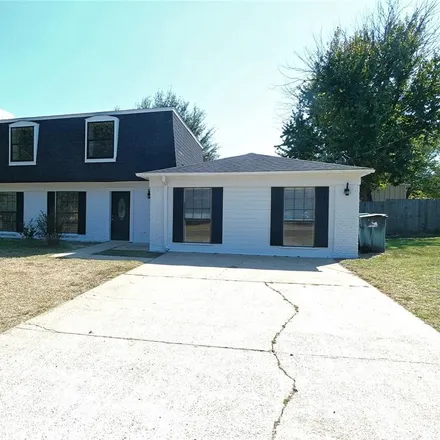 Buy this 5 bed house on 312 Alexander Drive in Mount Pleasant, TX 75455