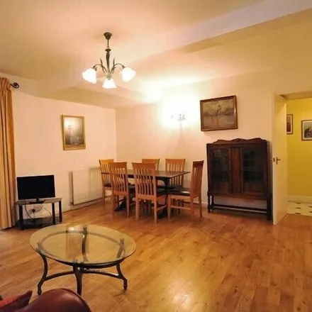 Rent this 2 bed townhouse on London