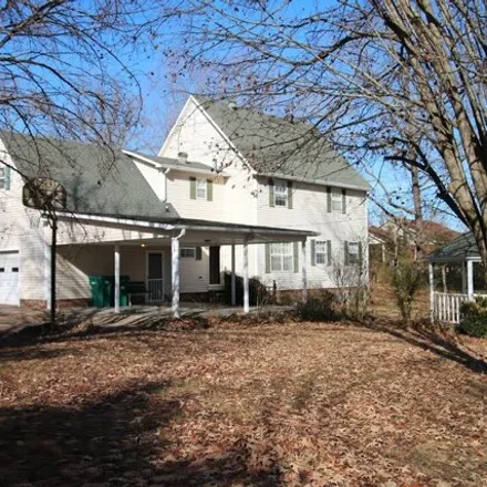 Image 2 - 394 High Street, Huntingdon, TN 38344, USA - House for sale