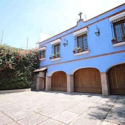 Rent this 6 bed house on Camino Real de Tetelpan 101 in Colonia Lomas de los Ángeles Tetelpan, 01700 Santa Fe
