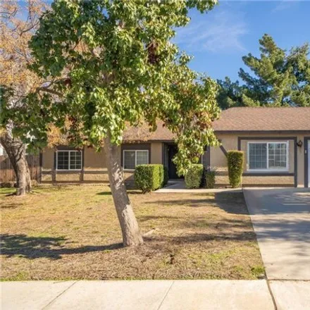 Buy this 3 bed house on 831 North Quince Avenue in Rialto, CA 92376