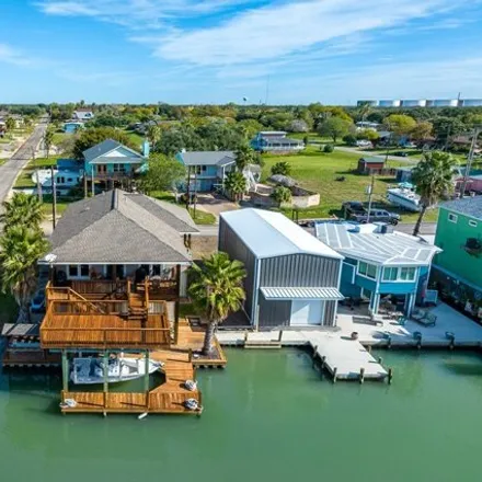 Image 4 - 110 North Sandpiper Street, Ingleside on the Bay, San Patricio County, TX 78362, USA - House for sale