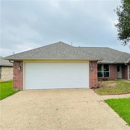Buy this 3 bed house on 1647 Hollow Hill Drive in Bryan, TX 77802