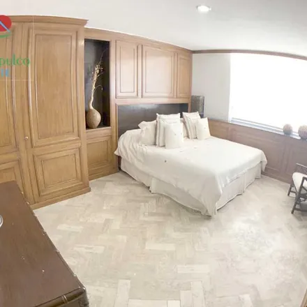Buy this 5 bed apartment on Calle Gonzalo de Sandoval in Fraccionamiento Magallanes, 39300 Acapulco