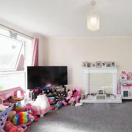Image 4 - unnamed road, Sheffield, S20 7HU, United Kingdom - Townhouse for sale