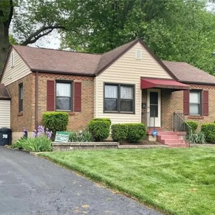 Buy this 2 bed house on 8 Saint Thomas Court in Florissant, MO 63031
