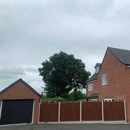 Rent this 3 bed house on Loscoe Denby Lane in Loscoe, DE75 7RX