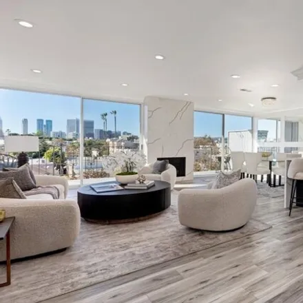 Image 1 - 476 South Maple Drive, Beverly Hills, CA 90212, USA - Condo for sale