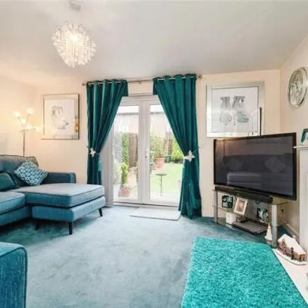 Image 5 - Woodhouse Court, Burnley, BB11 3PH, United Kingdom - Townhouse for sale