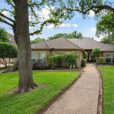 Buy this 4 bed house on 837 Kingston Drive in Mansfield, TX 76063