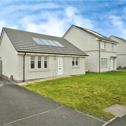 Buy this 2 bed house on Larch Crescent in Alness, IV17 0WP