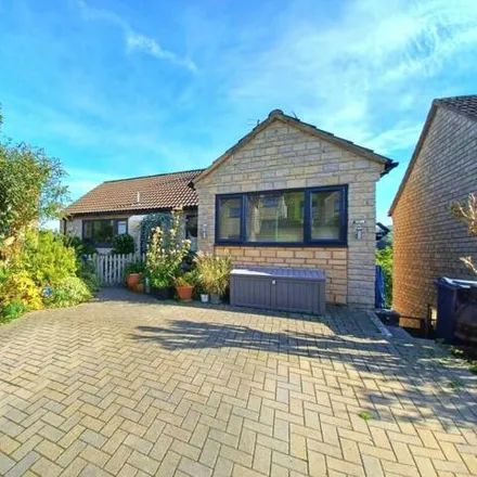 Buy this 4 bed house on Hermitage Drive in Dursley, GL11 4BH