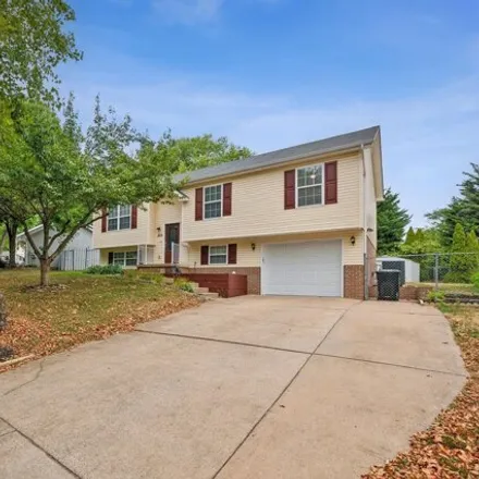 Rent this 4 bed house on 422 Crescent Dr in Winchester, Virginia
