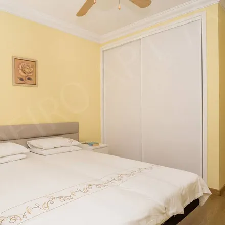 Rent this 2 bed townhouse on 8400-556 Distrito de Évora