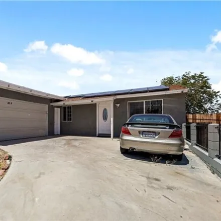 Buy this 3 bed house on 1513 Sunrise Road in Barstow, CA 92311