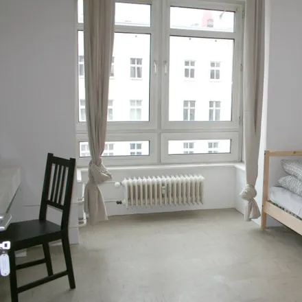 Rent this 4 bed room on Fuß-Kompetenz-Zentrum in Stromstraße, 10551 Berlin