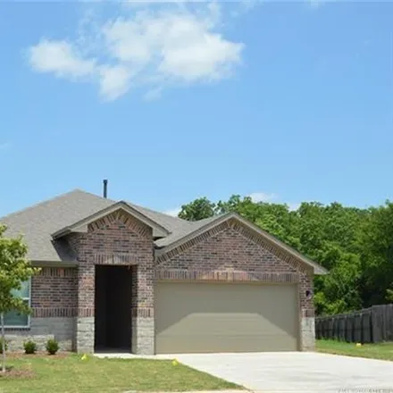Buy this 4 bed house on 2310 West 31st Street North in Tulsa, OK 74127