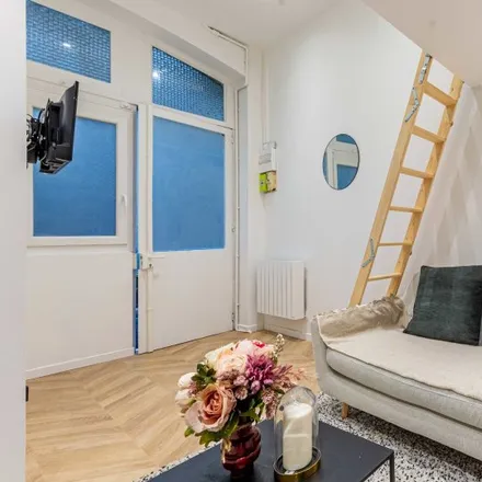 Rent this studio apartment on 33 Boulevard Voltaire in 75011 Paris, France