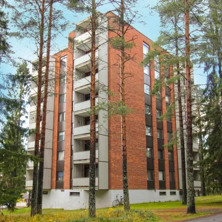 Rent this 3 bed apartment on Kuhasalontie 14 in 80220 Joensuu, Finland