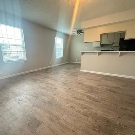 Image 2 - 6110 Wheless Cove, Austin, TX 78723, USA - Apartment for rent