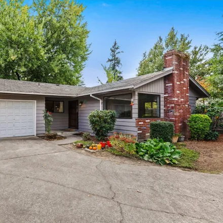 Buy this 3 bed house on 11760 Southwest 114th Place in Tigard, OR 97223