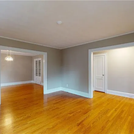 Image 2 - 497 Prospect Avenue, West Hartford, CT 06119, USA - Apartment for rent