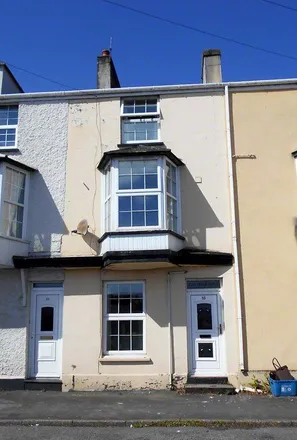 Rent this 4 bed townhouse on 29 Castle View Terrace in Bangor, LL57 2TB
