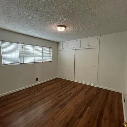 Rent this 2 bed apartment on The Tradewind in 120 Alamitos Avenue, Long Beach