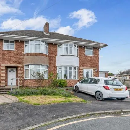 Buy this 3 bed duplex on 19 Primrose Hill in Oadby, LE2 5JA