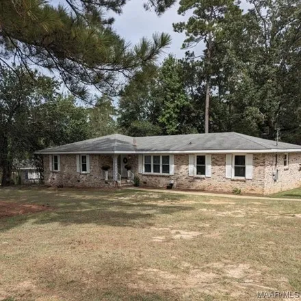 Buy this 3 bed house on 1956 Northside Drive in Woodsvale, Dothan