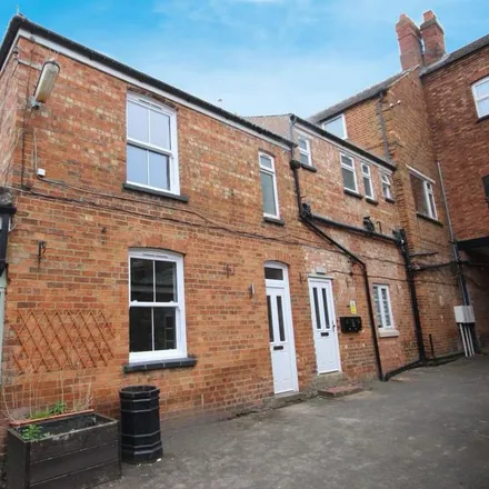 Rent this 2 bed house on Jans in 27 High Street, Rushden