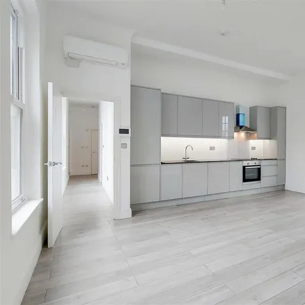 Rent this 2 bed apartment on Old Court House in 24 Old Court Place, London