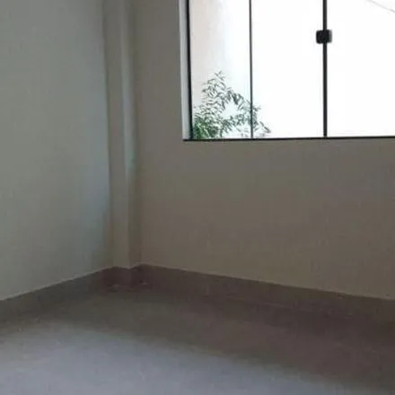 Rent this 2 bed house on Rua Pernambuco in Centro Histórico, Londrina - PR