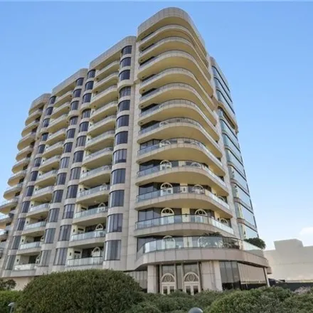 Buy this 1 bed condo on The Outlet Collection at Riverwalk in 500 Port of New Orleans Place, New Orleans