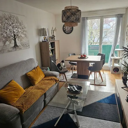 Rent this 2 bed apartment on 16 Avenue Marc Chagall in 37100 Tours, France