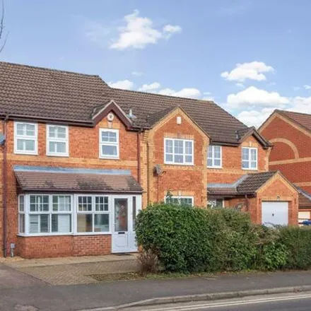 Buy this 3 bed house on Coopers Gate in Banbury, OX16 2EW