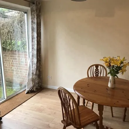 Rent this 1 bed duplex on Park Barn Community Centre in Cabell Road, Guildford