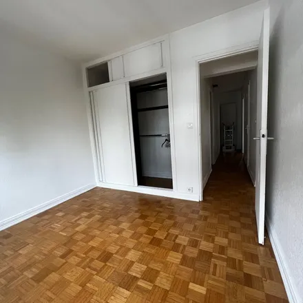 Rent this 3 bed apartment on Rue du Haut d'Arthelon in 92190 Meudon, France