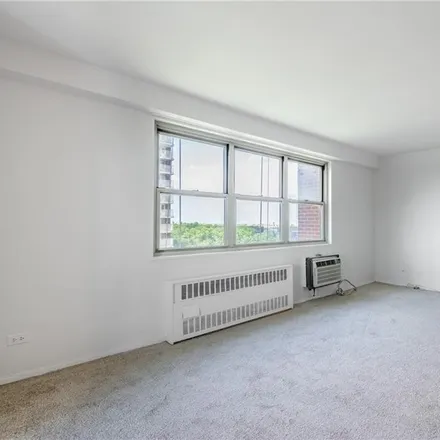 Image 4 - 2512 West 16th Street, New York, NY 11214, USA - Condo for sale