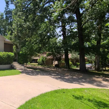 Buy this 4 bed house on Oak Forest United Methodist in 2415 Fair Park Boulevard, Little Rock