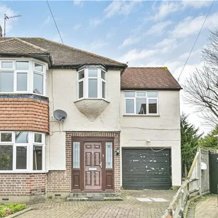 Buy this 5 bed duplex on Nelson Primary School in Nelson Road, London