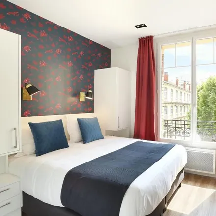 Image 7 - 17 Rue Fondary, 75015 Paris, France - Apartment for rent