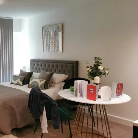 Rent this studio townhouse on Fairbank House in Beaufort Square, London